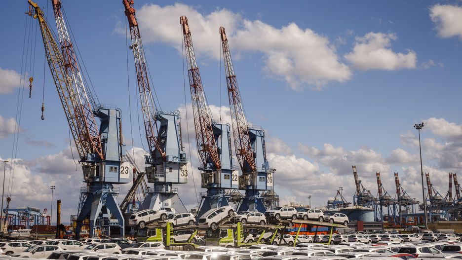 Chińskie konstrukcje, używane w amerykańskich portach, mogą przy okazji gromadzić dane wywiadowcze