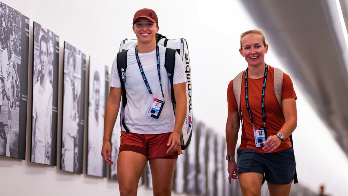 Getty Images / Robert Prange / Na zdjęciu: Iga Świątek i Daria Abramowicz