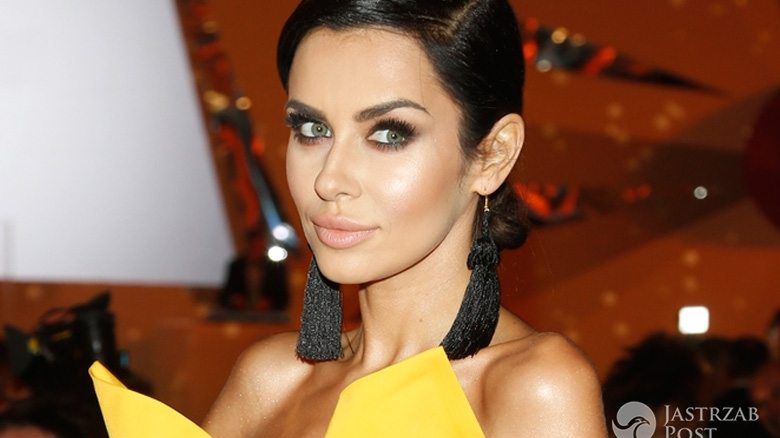 Suknia: Bartek Janusz, torebka: Kotur, buty: Giuseppe Zanotti. Natalia Siwiec, Bal Dziennikarzy 2016 (fot. AKPA)