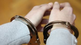 Orzysz: 35-latka zatrzymana za bicie męża. Musiała wynieść się z mieszkania i grozi jej 5 lat więzienia