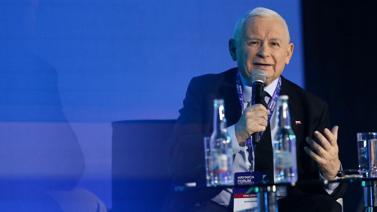 Jaroslaw Kaczynski, Member of Parliament and Chairman of the Law and Justice Party, participates in a panel discussion at the Krynica Forum 2025 in Krynica-Zdroj, Poland, on October 29, 2025. The Krynica Forum is one of the largest and most important conference events in Poland. Experts, politicians, local government officials, and entrepreneurs discuss topics including the development, economy, and defense of Poland and Europe during numerous panels. Emphasis is placed on dialogue and exchange of views to find concrete solutions. (Photo by Klaudia Radecka/NurPhoto via Getty Images)