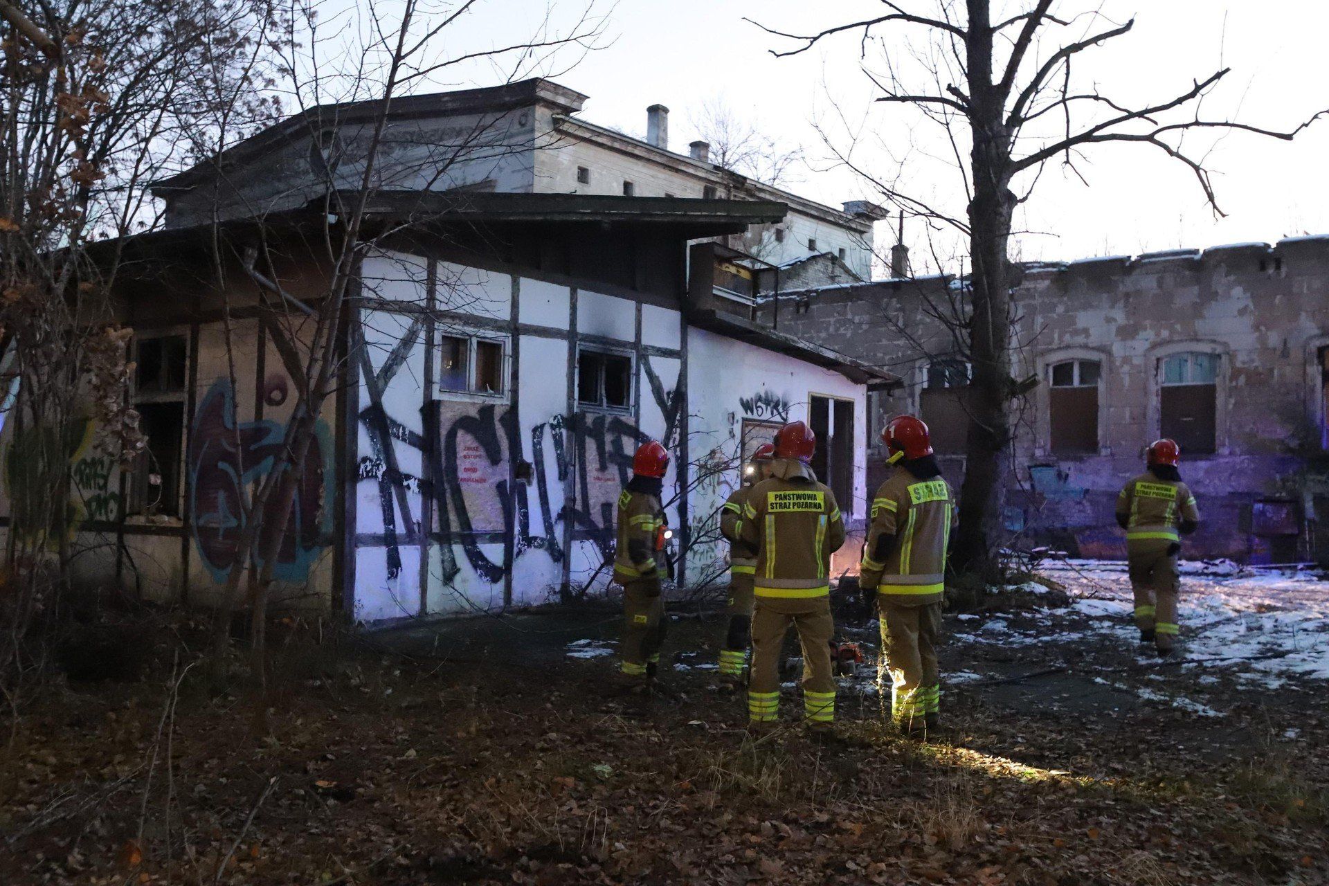 Pożar na terenie dawnego dworca Górnośląskiego we Wrocławiu 27.11.2025