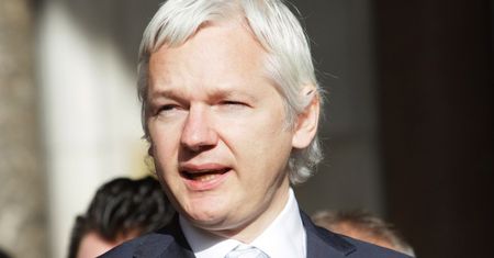 WikiLeaks publikuje pięć milionów e-maili o...