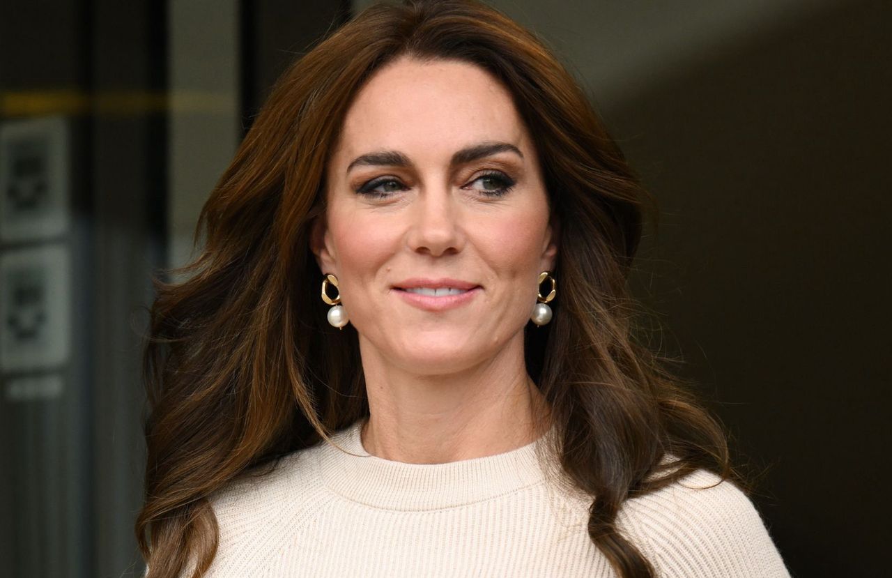Idealny manicure na lato? Paznokcie w stylu księżnej Kate robią furorę