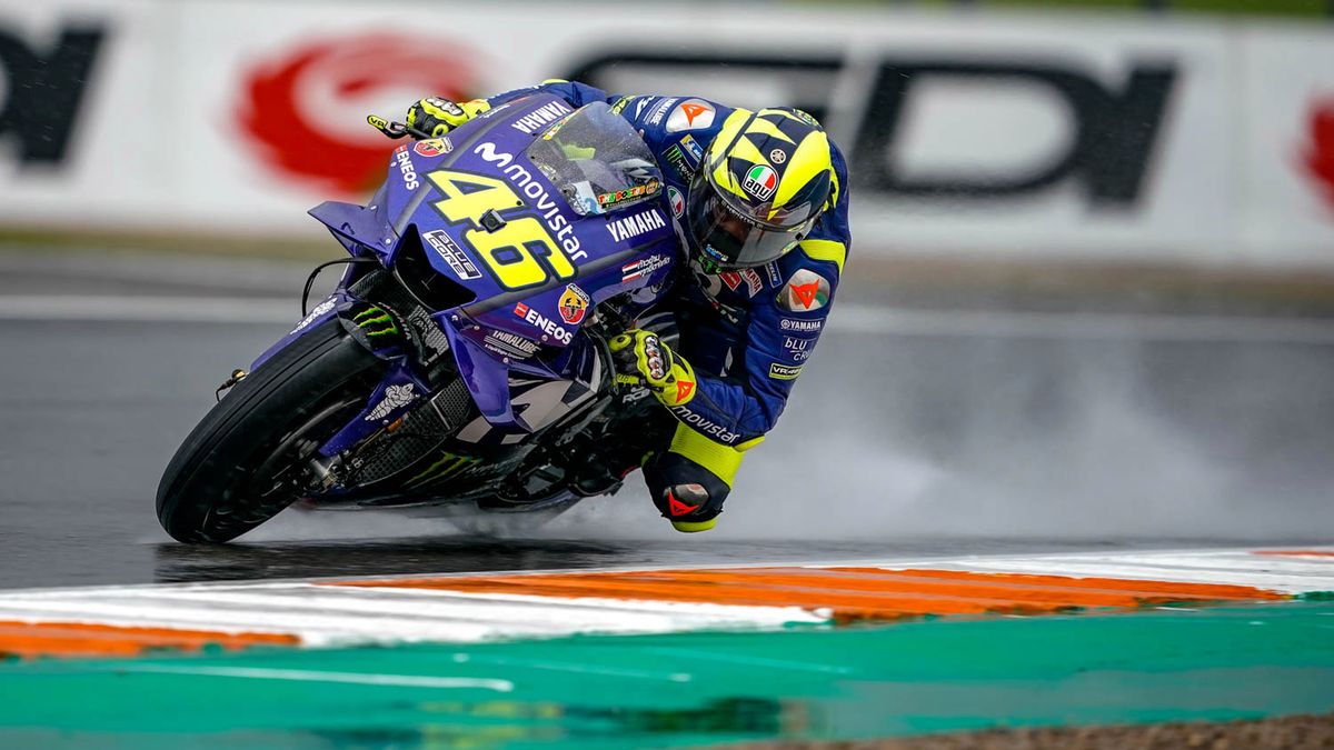 Materiały prasowe / Yamaha / Na zdjęciu: Valentino Rossi na torze w Walencji