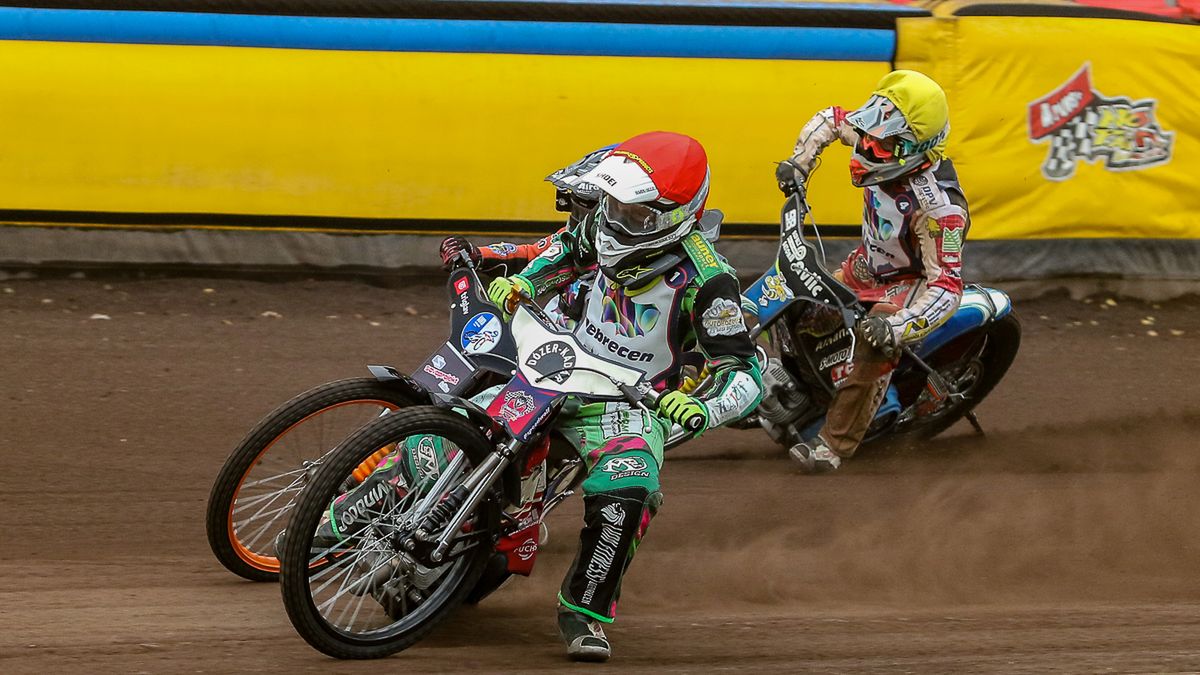 PAP / Michał Krupa / Na zdjęciu: Zoltan Lovas w kasku czerwonym.