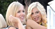 Tori Spelling i Jennie Garth z "Beverly Hills 90210" pozują RAZEM na ściance jak za dawnych czasów. Bardzo się zmieniły? (ZDJĘCIA)