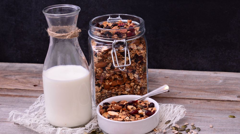 Muesli - składniki odżywcze, bogactwo zdrowych tłuszczów, przepisy