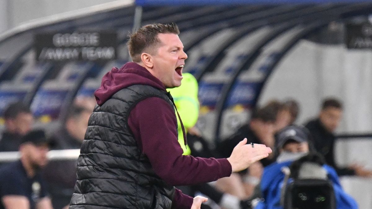 PAP / Marcin Bielecki / Na zdjęciu: trener Jens Gustafsson