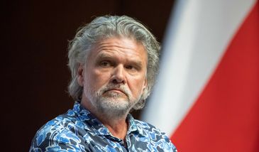 Krakowski teatr broni swojego dyrektora. "Może oni mają czołgi, ale po naszej stronie są widzowie"