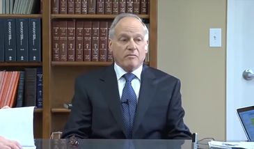 Imperium oszustwa. Koncern zarobił miliardy na ludzkiej tragedii