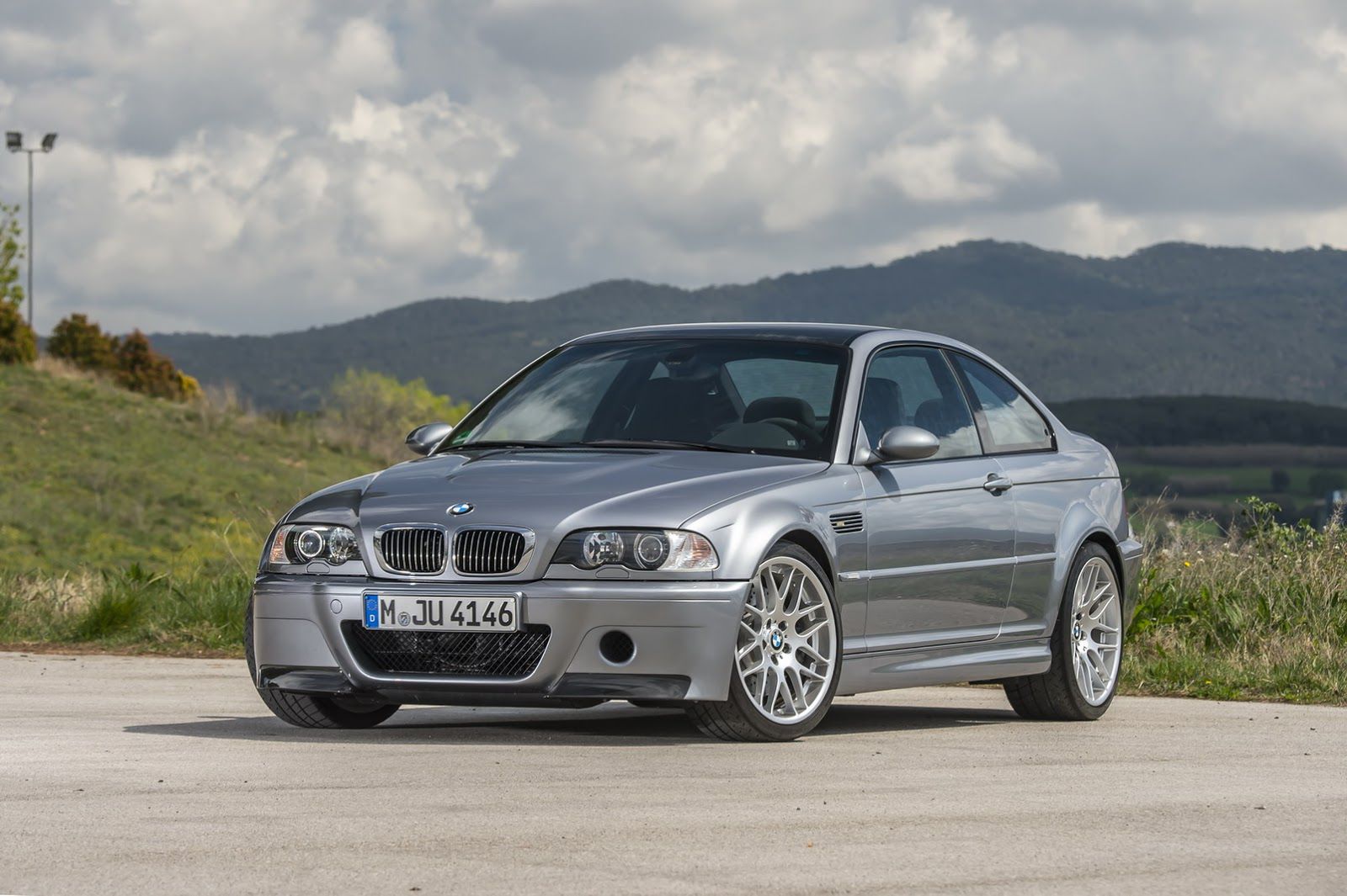 [h2]BMW M3 CSL (E46)[/h2]