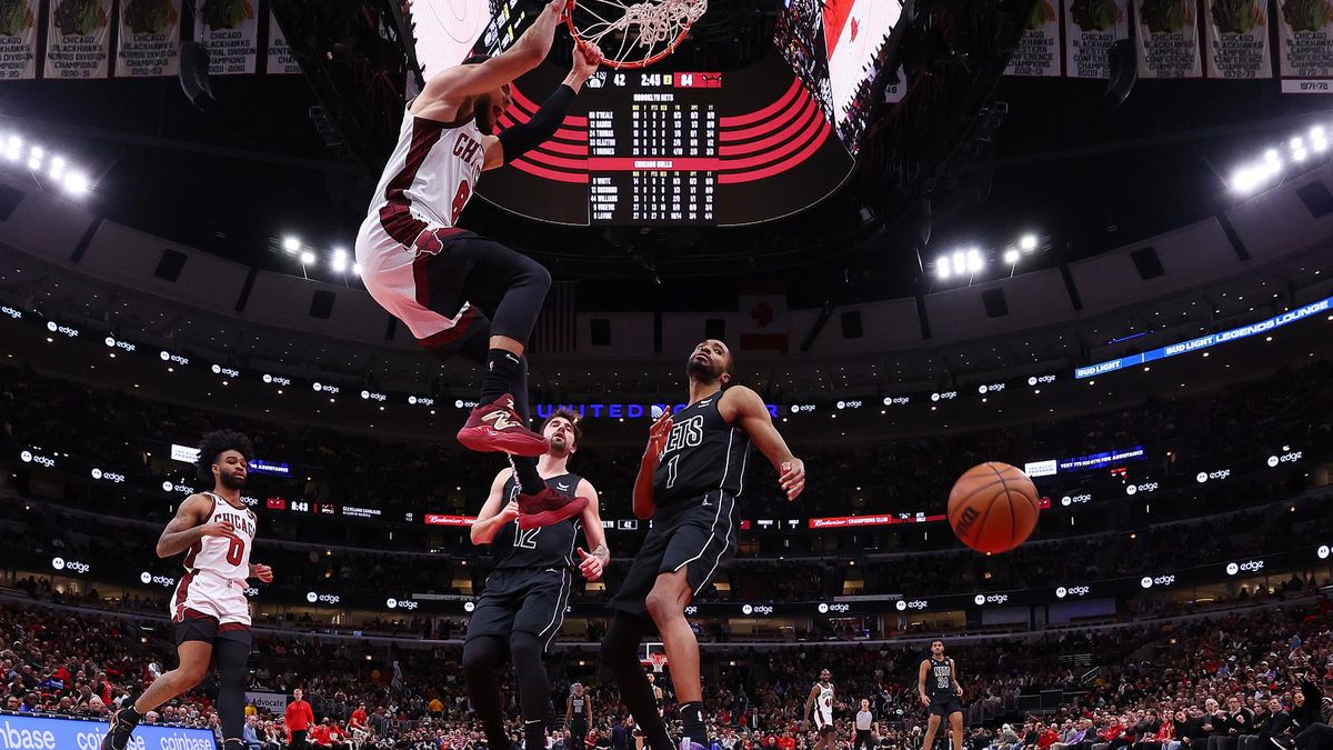 Koszykarze podczas meczu Chicago Bulls - Brooklyn Nets