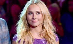 Walczyła z uzależnieniami i depresją. O wszystkim opowie w autobiografii