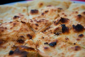 Bułgarska odpowiedź na pizzę. Ciasto jest mięciutkie i rozpływa się w ustach