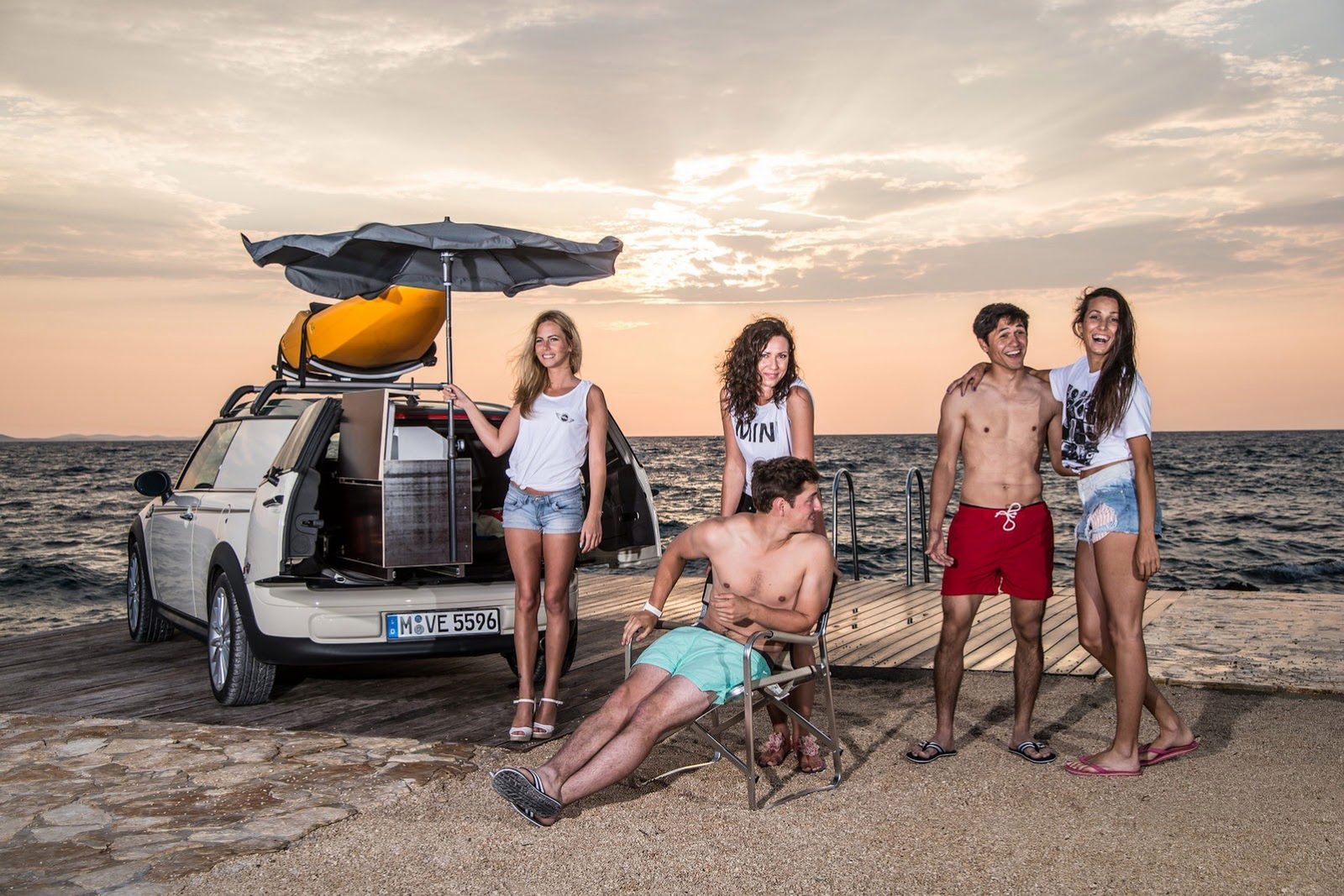 MINI prezentuje koncepcyjne auta na wakacje [galeria] 95