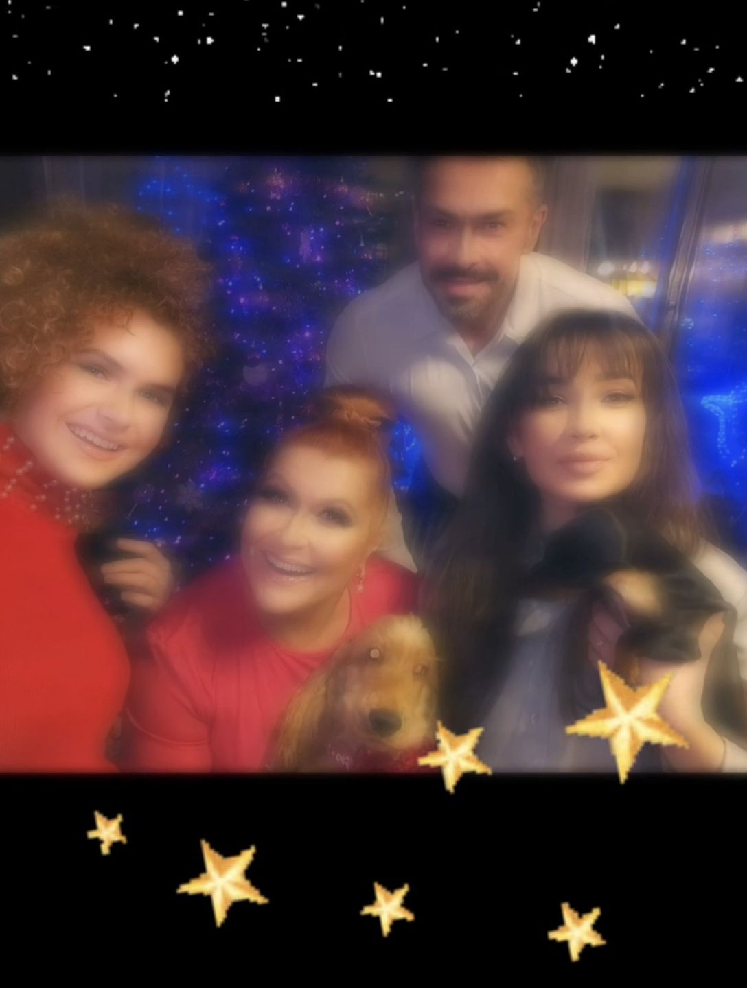 Katarzyna Skrzynecka z mężem i córkami