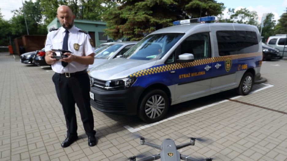 Działkowcy palący śmieci na działce nie przechytrzą drona Straży Miejskiej