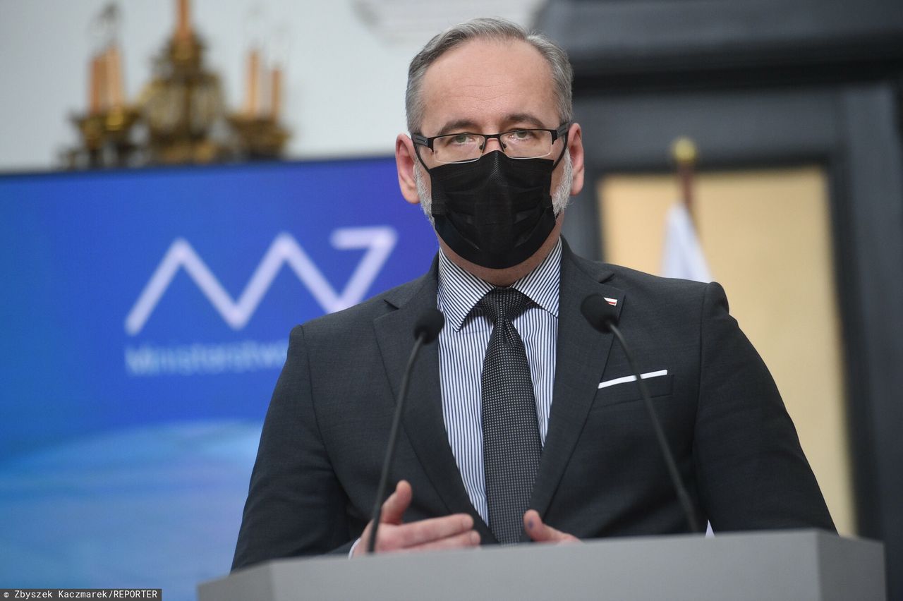 Czwarta fala pandemii. Ministerstwo Zdrowia szykuje się na jesień