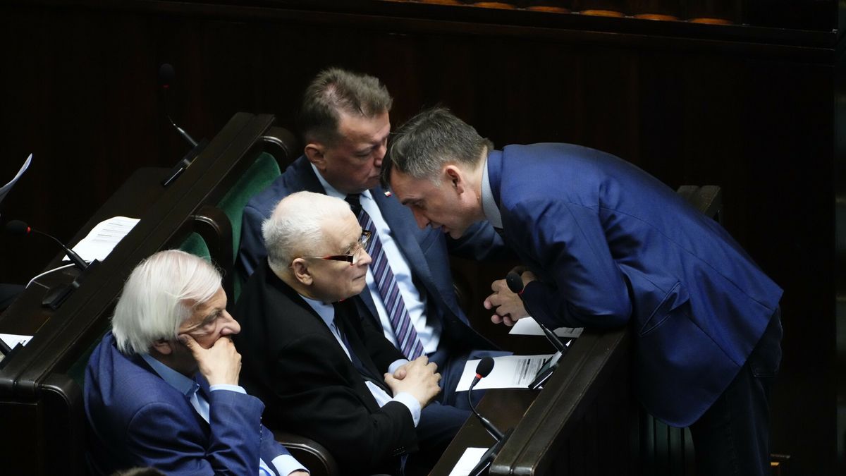 Jarosław Kaczyński, Mariusz Błaszczak i Zbigniew Ziobro w Sejmie