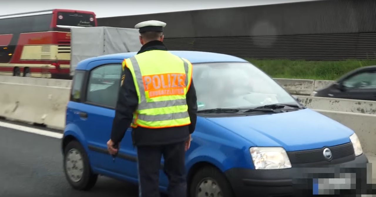 Policjant stracił cierpliwość. Znalazł lepszy sposób na gapiów niż mandat