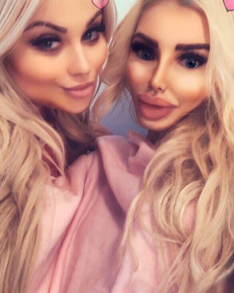 Anella przyjazni sie z Eweliną z Warsaw Store