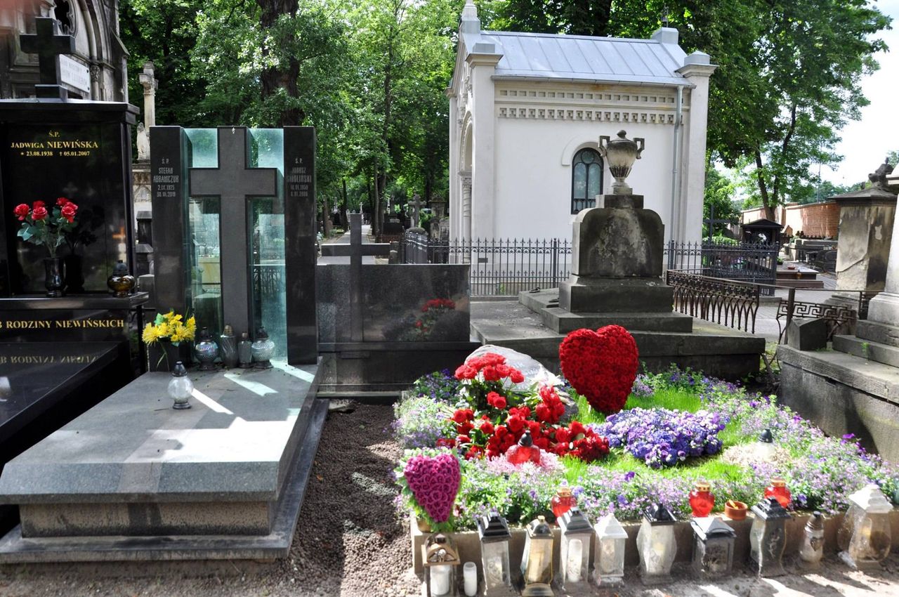 Nowy grób Piotra Woźniaka-Staraka