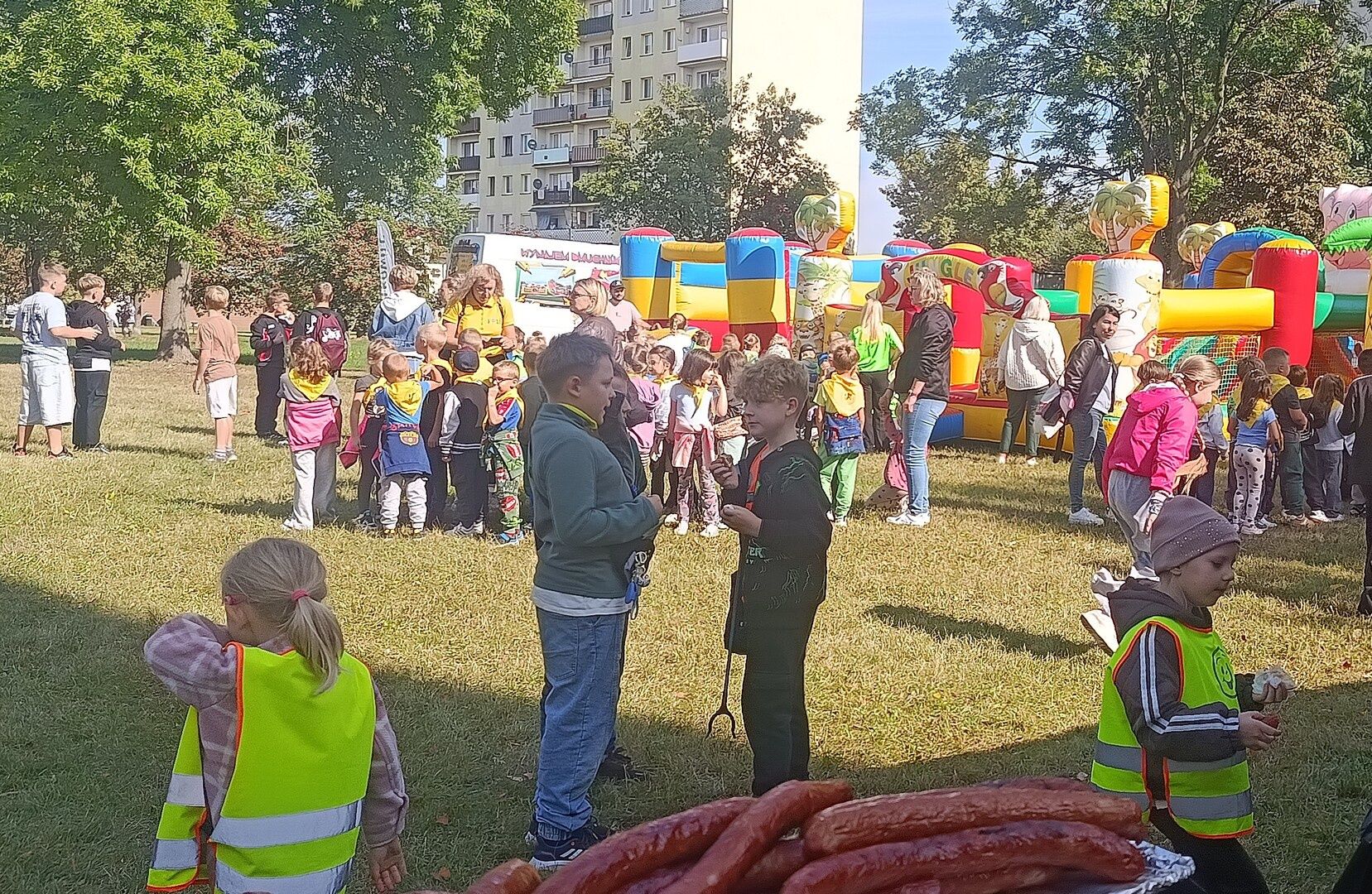 Prawie 1500 osób posprzątało Ostrowiec.