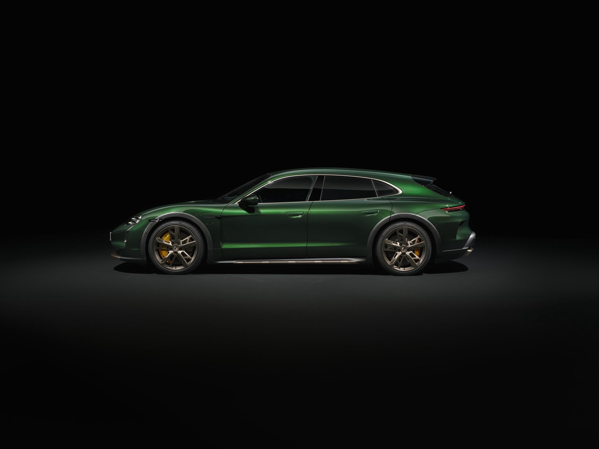 Porsche Taycan turbo Cross Turismo face lifting (2024) 