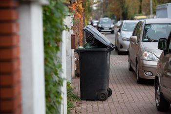 Żółte i czerwone kartki. Tak Niemcy robią porządek ze śmieciami