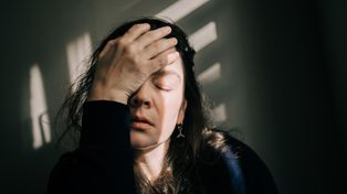 Sprzyjają demencji. Naukowcy mówią o trzech powszechnych problemach
