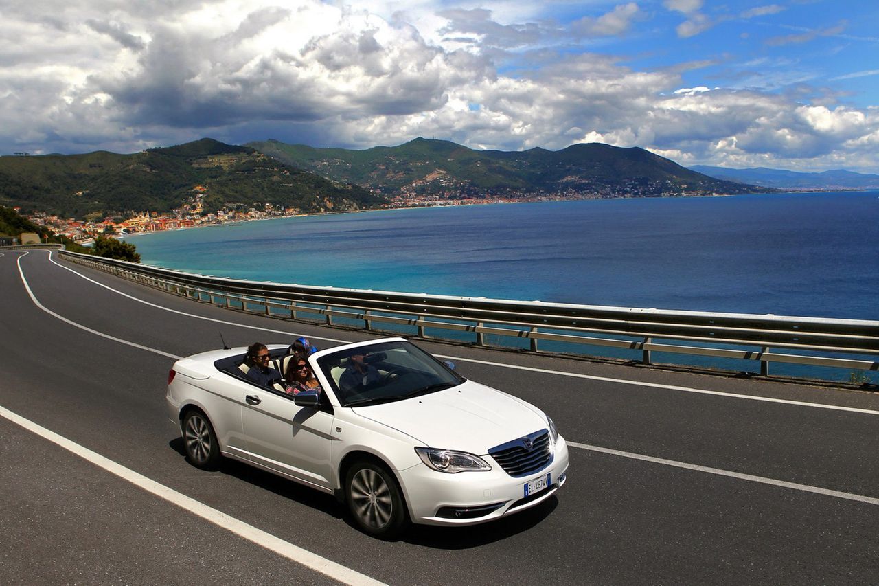 2013 Lancia Flavia - obszerna galeria włoszki z amerykańskimi korzeniami