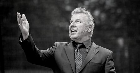 Ostatnie pożegnanie Emiliana Kamińskiego. Pożegnały go gwiazdy