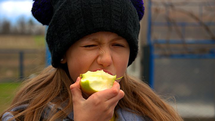 Błonnik pokarmowy ma korzystny wpływ na zdrowie, ale nie każdy powinien go spożywać w dużej ilości.