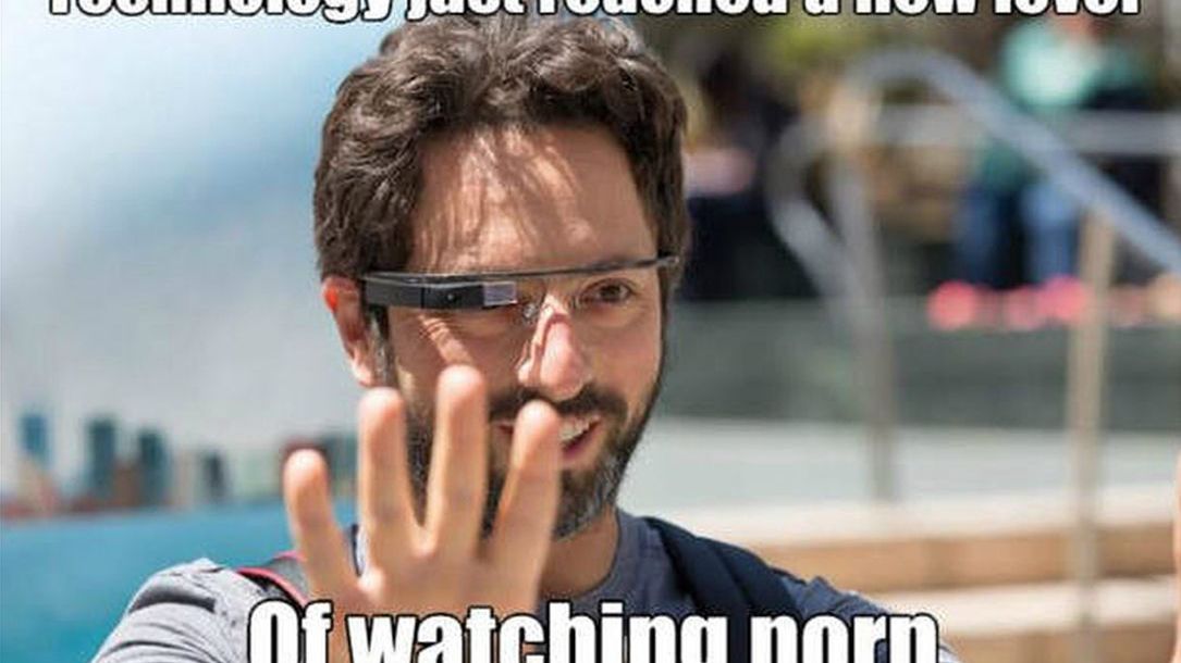 Cyberniekulturalny Serwis Informacyjny. Gates wraca, porno z Google Glass, polskie serwisy tracą 1