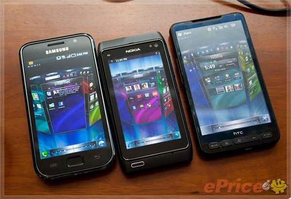 Mobile Shell 5.0 na telefonach Samsung Galaxy S, Nokia N8 i HTC HD2 [wideo]