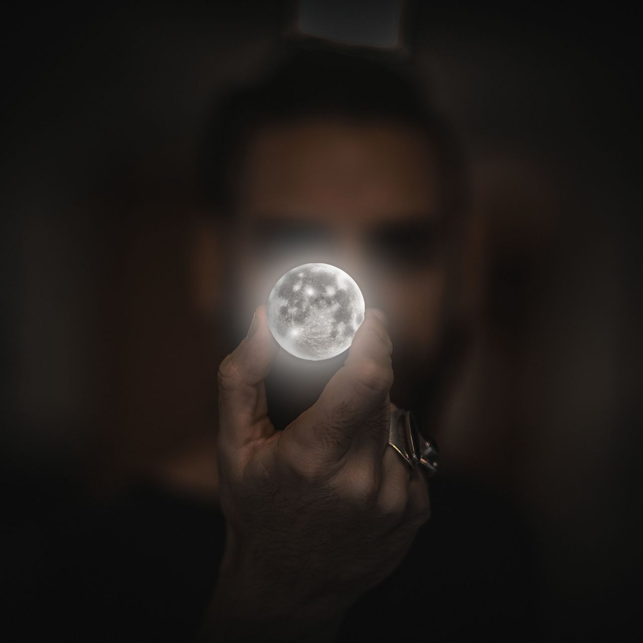 Huawei P30 Pro i zdjęcia Księżyca: czy to faktycznie oszustwo, jak twierdzą internauci?