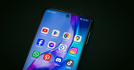 Masz dość reklam w telefonie? Kilka kliknięć i będziesz mieć spokój