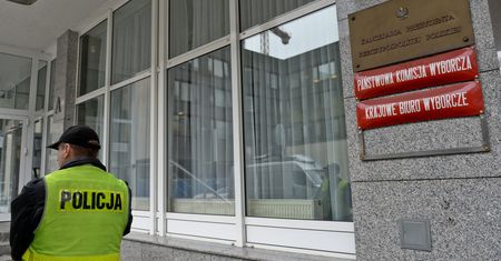 Państwowa Komisja Wyborcza: Głosowanie 10 maja nie może się odbyć