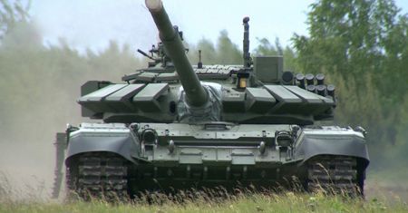 Nowe rosyjskie czołgi T-72B3. Sankcje działają: coraz gorsza jakość wyposażenia