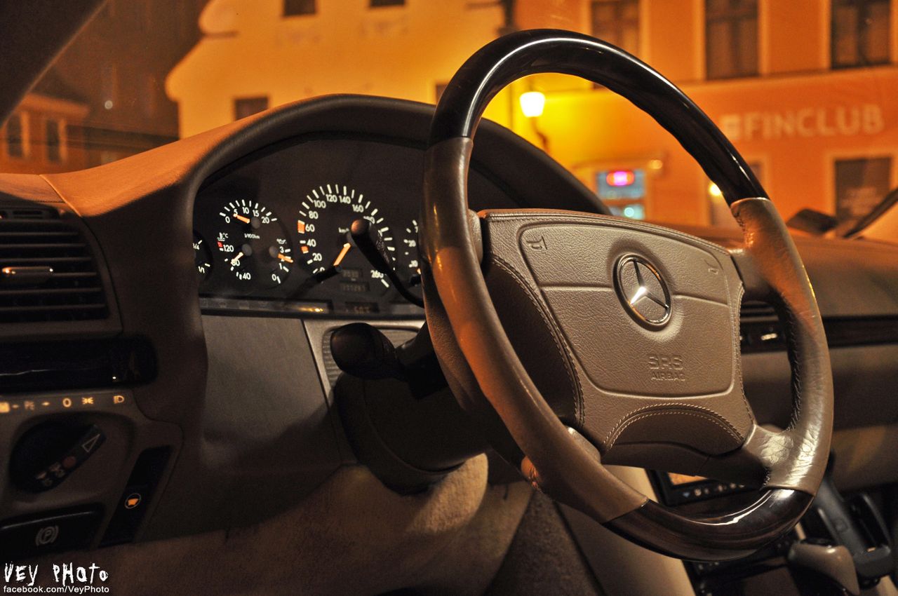Mercedes-Benz C140 6