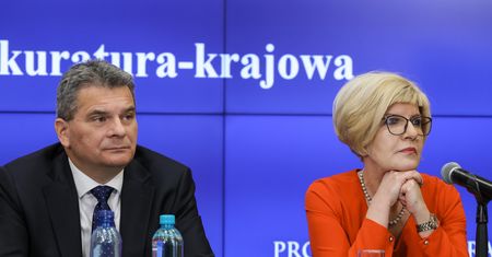 Media: Prok. Kwiatkowska rezygnuje