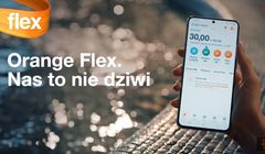 Orange Flex promowany z TikTokerami hasłem „Nas to nie dziwi”