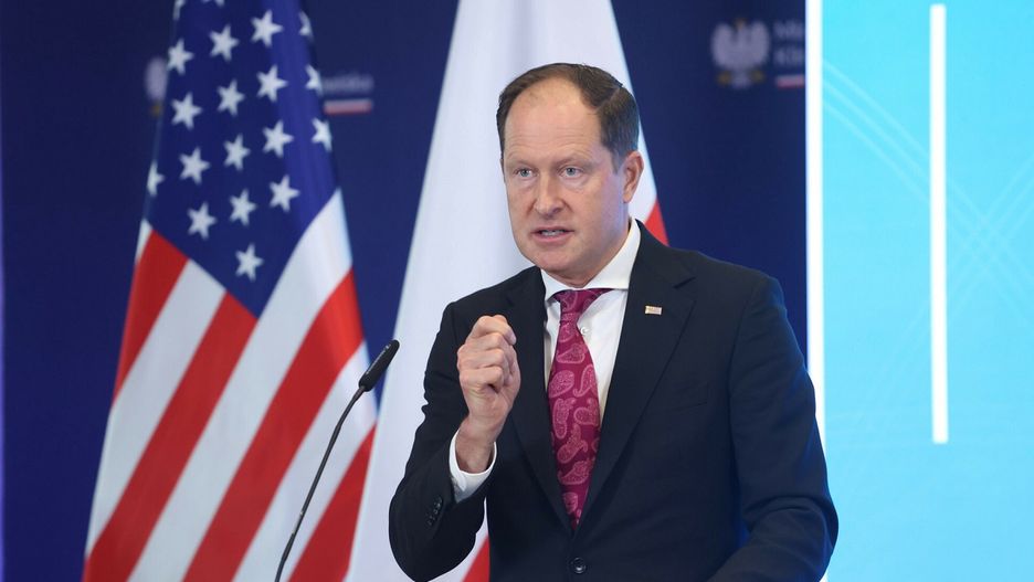 Podpisanie umowy na zaprojektowanie elektrowni jadrowej
25.05.2023 Warszawa uroczystosc podpisania umowy, ktora okresla glowne zasady wspolpracy pomiedzy PEJ, a konsorcjum Westinghouse oraz Bechtel
 fot. Tomasz Jastrzebowski/REPORTER 
n/z: Mark Brzezinski
Tomasz Jastrzebowski/REPORTER