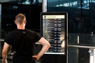 "To zaraza". Linie lotnicze uderzają w prawo do odszkodowań za opóźniony lot