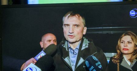 Ziobro stanął przed kamerami. "To jest szok"