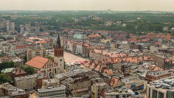Bytom: Śląskie The Last of Us. Dawna lokomotywownia i wielka hala