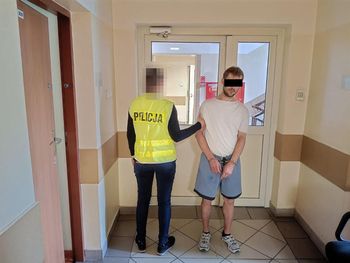 Ukrainiec notorycznie kradł kremy w drogerii. Czekają go problemy
