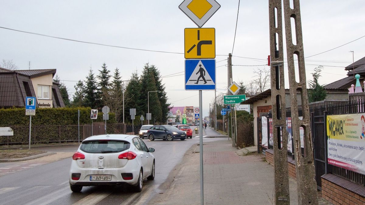 Tzw. skrzyżowanie łamane sprawia wielu kierowcom dużo problemów