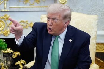 Czemu USA trzymały atak w tajemnicy? Trump mówi o "niespodziance"